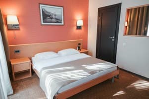 Александровский 27