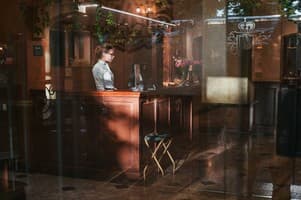 Александровский 17