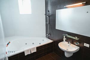 Александровский 26