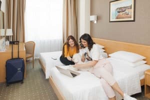 Александровский 35