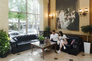 Александровский 25