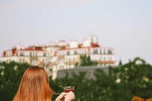 Александровский 37