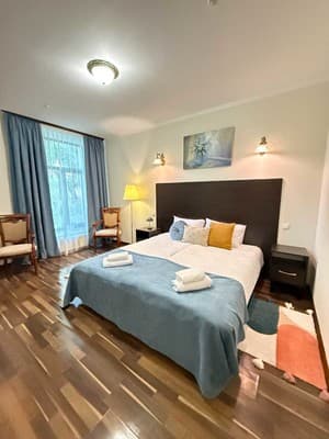 Alex Hotel 32