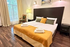 Alex Hotel 32
