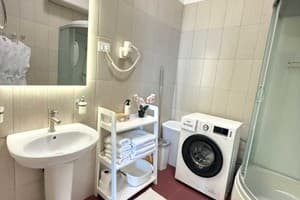 Alex Hotel 48
