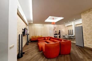 Arcadia Apartment 7