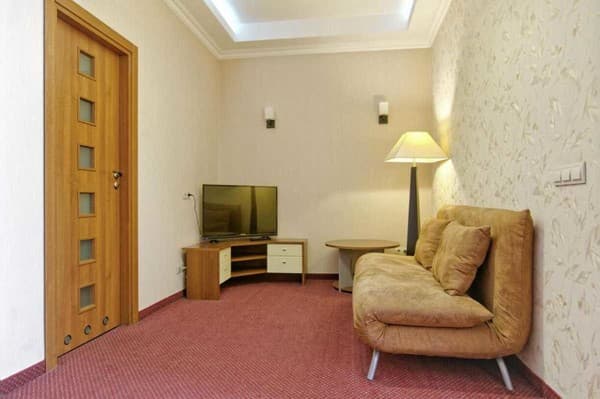 Atrium 9