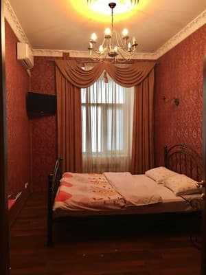 Classic apartment in Deribasovskay 5