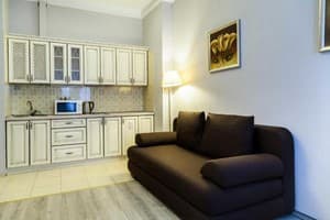 Corona Hotel&Apartments  12