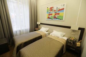 Готель Donald hotel. Стандарт двомісний TWIN. 1