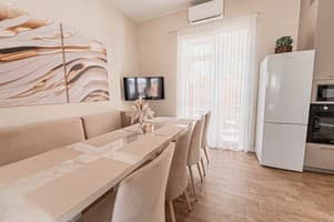 Коттедж Five seasons. Семейный трехместный с общей кухней 3