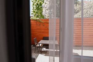 Коттедж Five seasons. Семейный трехместный с общей кухней 7