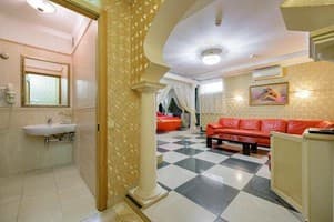 Отель Гостевой двор. Люкс двухместный восточная гостинная 2