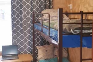 Хостел Kosher Hostel. Місце у загальному двомісному номері  3