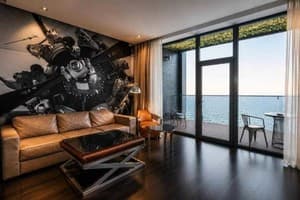 Отель M1 Club Hotel. Полулюкс двухместный с видом на море 1