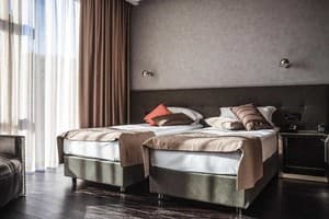 Отель M1 Club Hotel. Стандарт одноместный с видом на парк 1