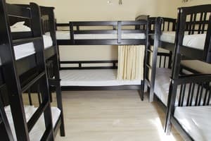 Хостел New Life. Место в общем 8-местном номере  1