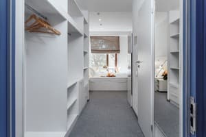 Orange Hotel 6