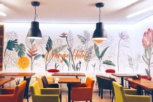 Orange Hotel 15