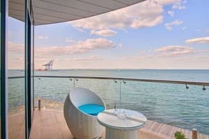Спа-отель Resort & Spa Hotel NEMO. Люкс двухместный люкс панорамный, двухкомнатный с видом на море +1 4