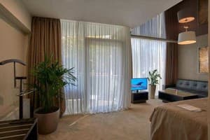 Спа-отель Resort & Spa Hotel NEMO. Улучшенный двухместный вид на город/парк (смежные комнаты( 4