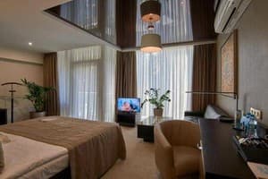 Спа-отель Resort & Spa Hotel NEMO. Улучшенный двухместный вид на город/парк (смежные комнаты( 2
