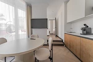 Готельно-ресторанний комплекс Spatium Medical & Wellness Hotel. Люкс 4-місний Penthouse Collection: "Grand Terrace" 2
