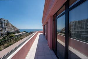 Готельно-ресторанний комплекс Spatium Medical & Wellness Hotel. Люкс 4-місний Penthouse Collection:«Pink Panther» 26