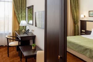 Stadium Park Hotel 12