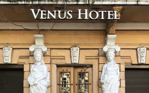 Venus Hotel 6